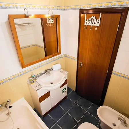 Casa Da Torre Com Garagem Gratuito Apartment Aveiro Exterior photo