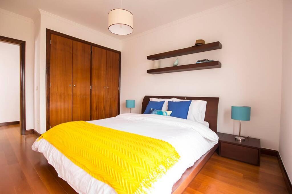 Casa Da Torre Com Garagem Gratuito