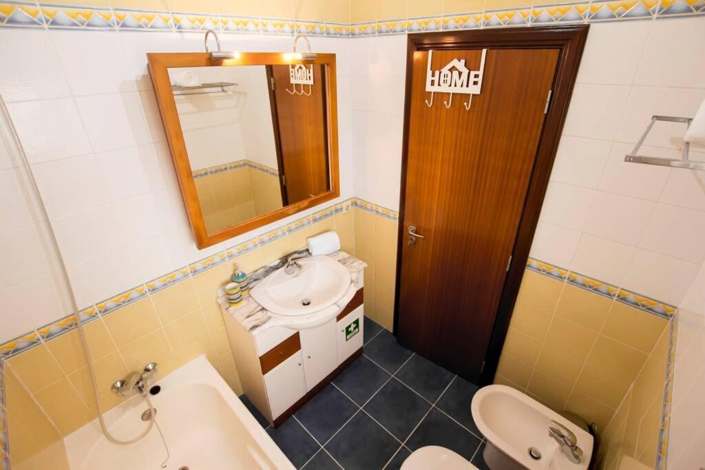 Casa Da Torre Com Garagem Gratuito Aveiro